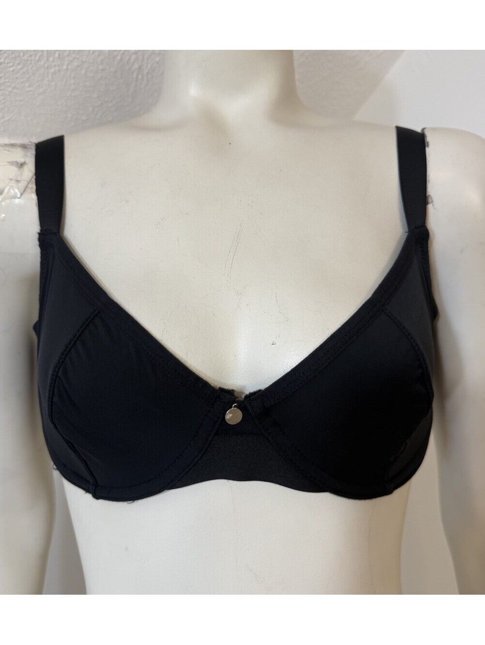 Steve Madden Soft Cup Underwire Black Bra 34 C Adjustable Straps Clean No Wear